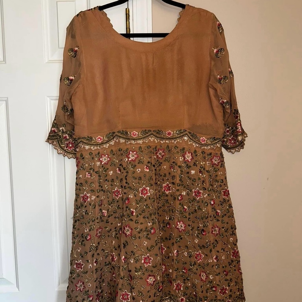 Nude rose gold Punjabi palazzo salwar suit - Picture 2 of 5